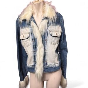 Y2K Crest Denim Jacket w/ Faux Fur‎ Trim